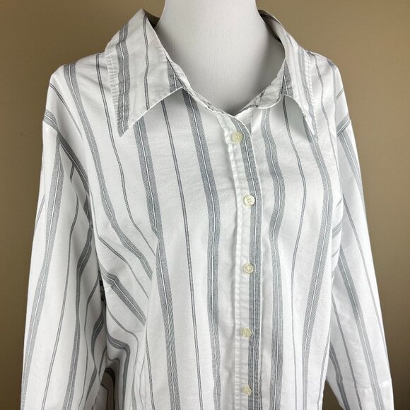 Apt. 9 3/4 Sleeve Blouse Plus Size 3X White Gray, Stripes, Button Down - Picture 1 of 9